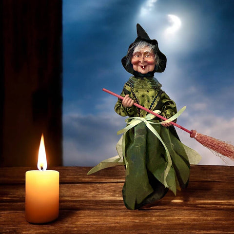 Decorative Kitchen Witch - Vexie (green)