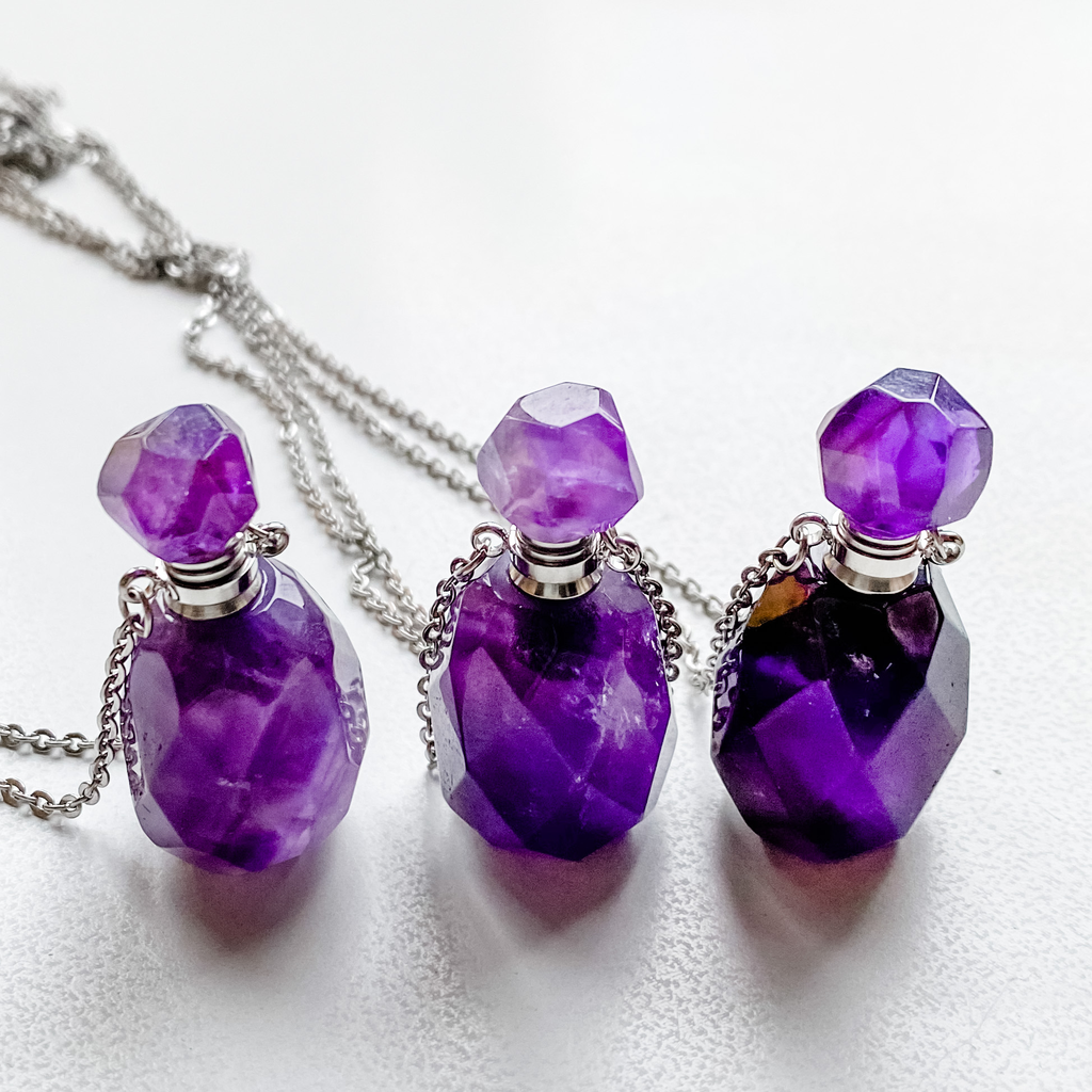 Aromatherapy gemstone bottle necklace - Amethyst