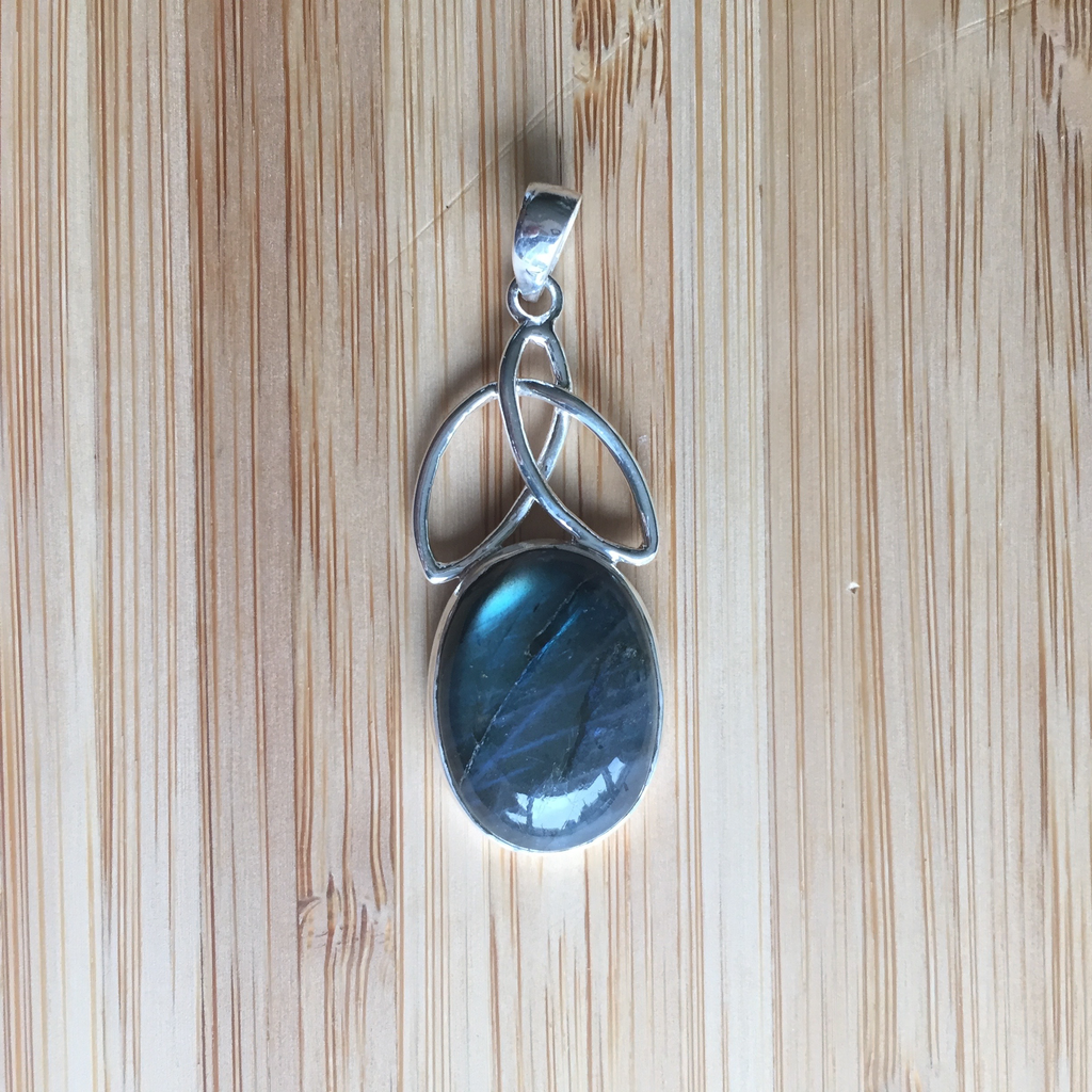 Pendant Labradorite celtic design sterling silver