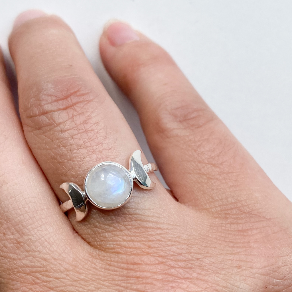 Ring rainbow moonstone triple moon sterling silver