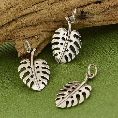 Pendant monstera leaf sterling silver