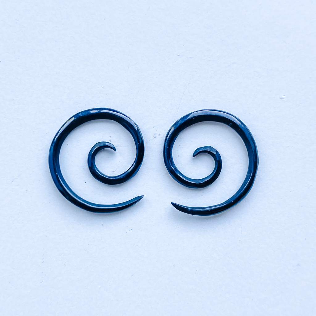 Earrings horn spiral stretcher